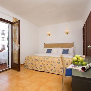 Zimmer mit zwei Einzelbetten